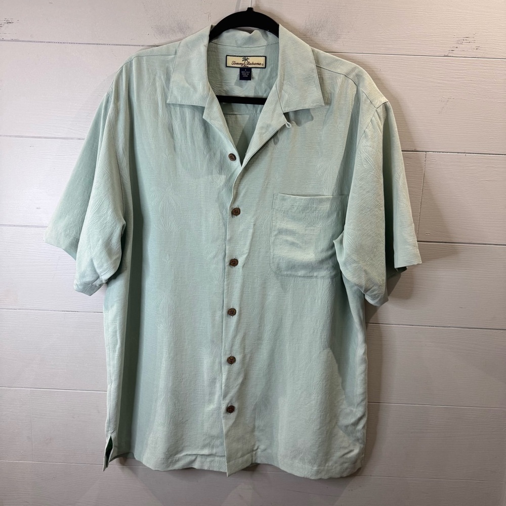 Tommy Bahama | Men's Silk Hawaiian Button Front Top Size Small